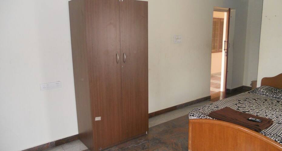 New SRM Deluxe Lodge, Kuppam 3